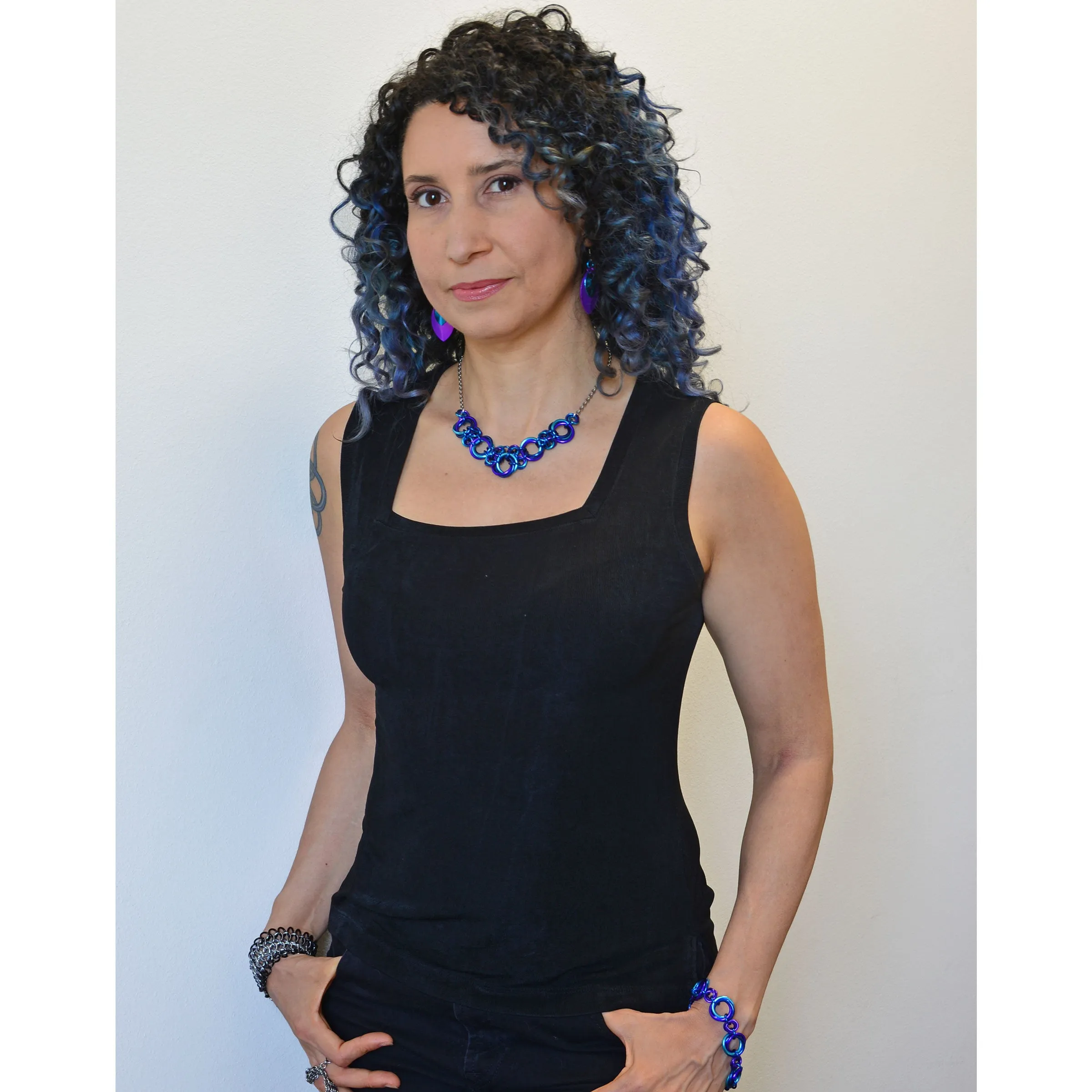 Knotted V Necklace - Cosmic Unicorn