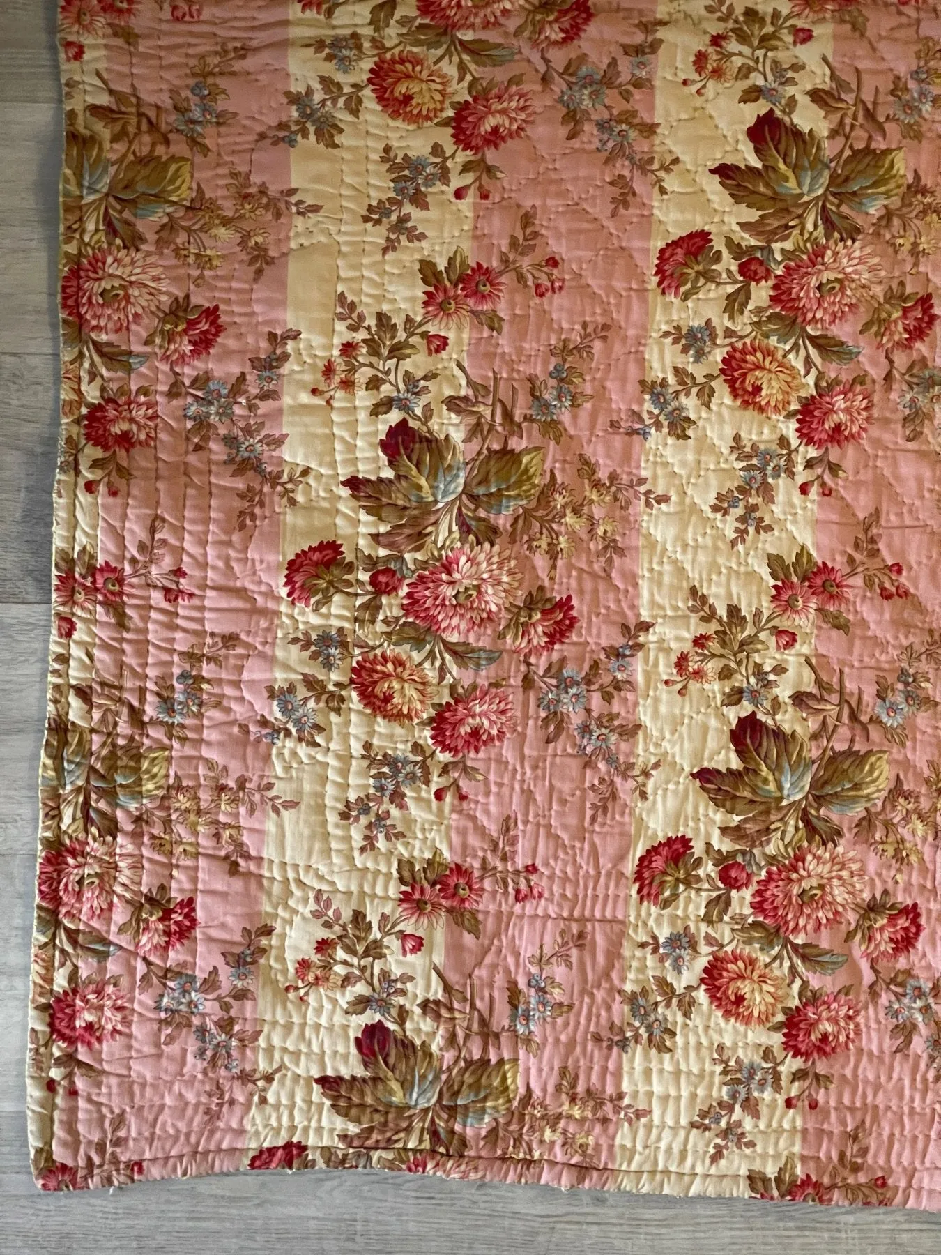 Late 19th Century Yellow silk and floral textile Hand-Stitched French Provincial Boutis