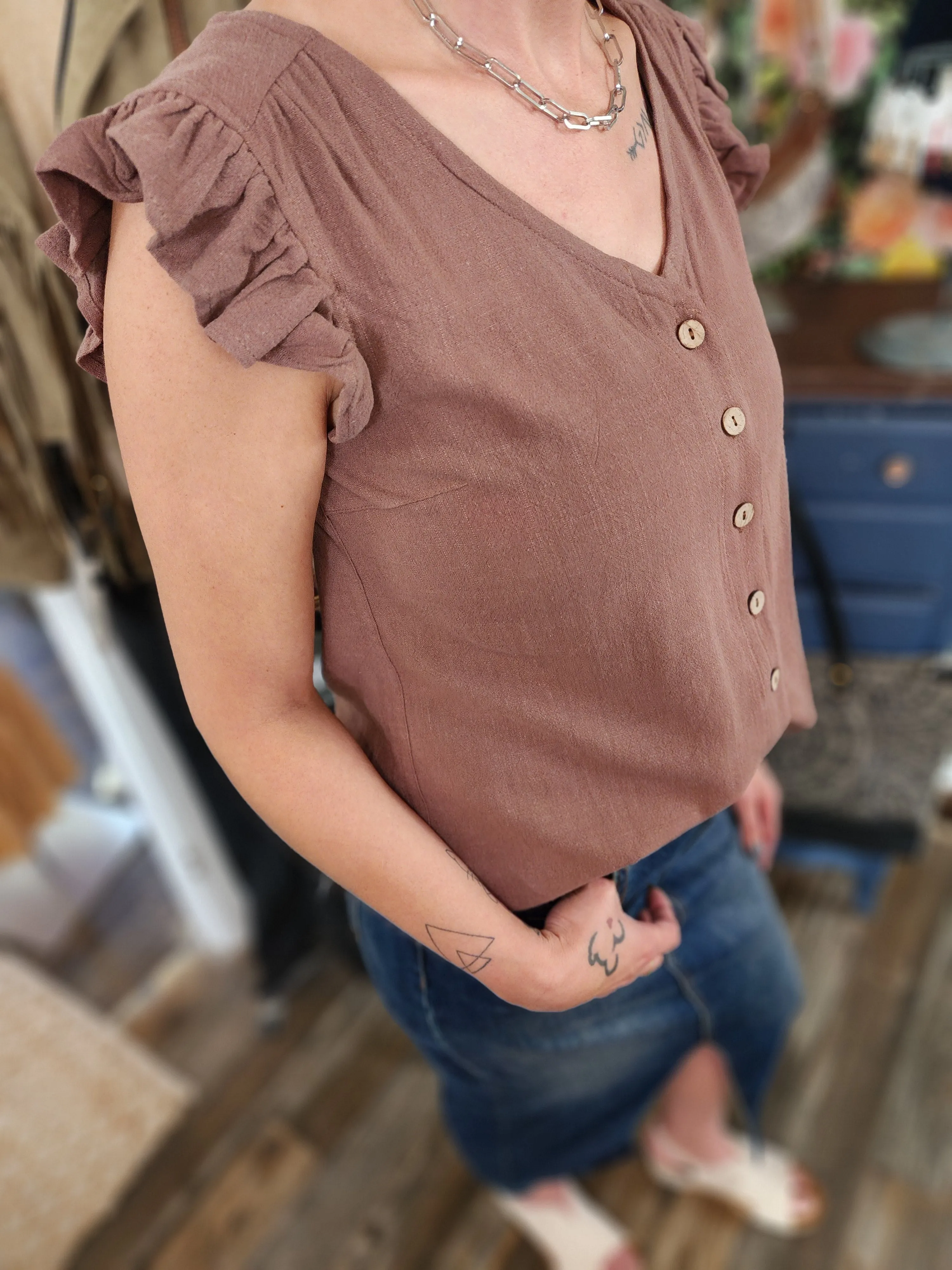 Linen button up v-neck sleeveless blouse in rosewood *