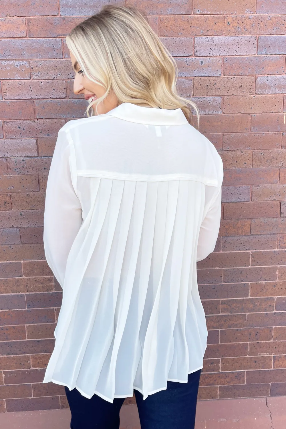 Long Sleeve Woven Shirt Pleat Back