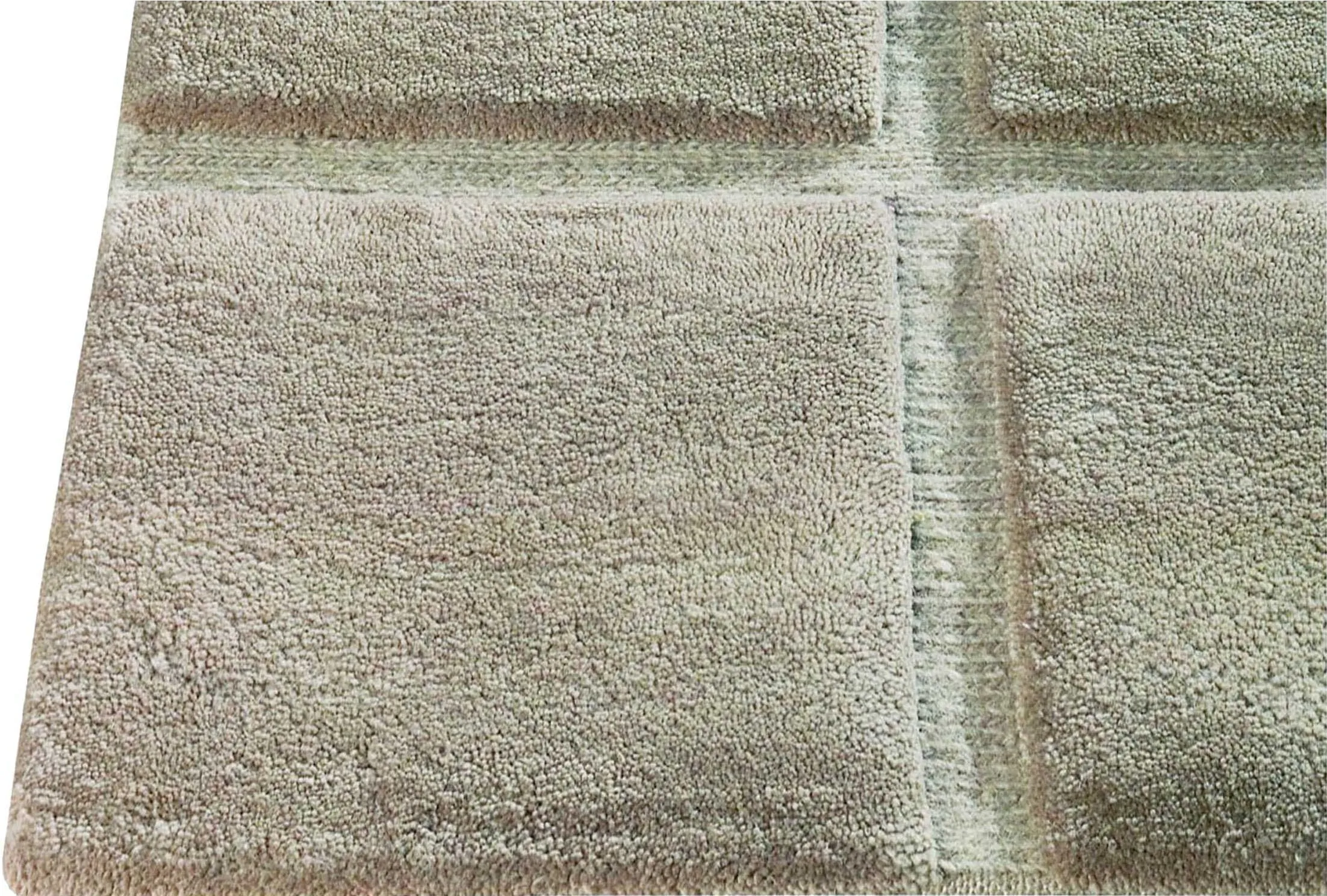 Manhattan Beige Sale