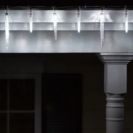 New Home Accents Holiday 25 Twinkling Cool White LED Icicle Lights