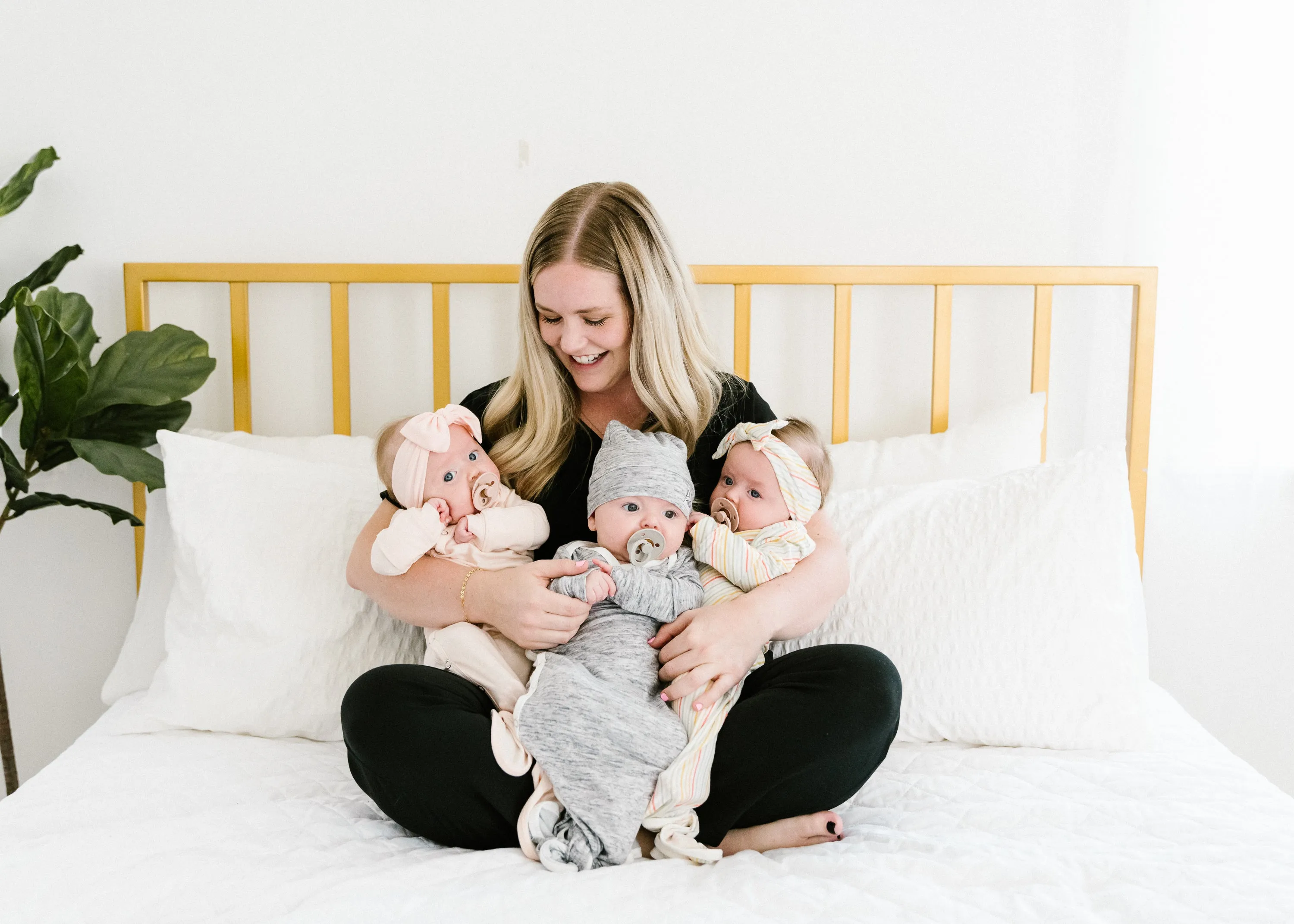 Newborn Knotted Gown - Asher
