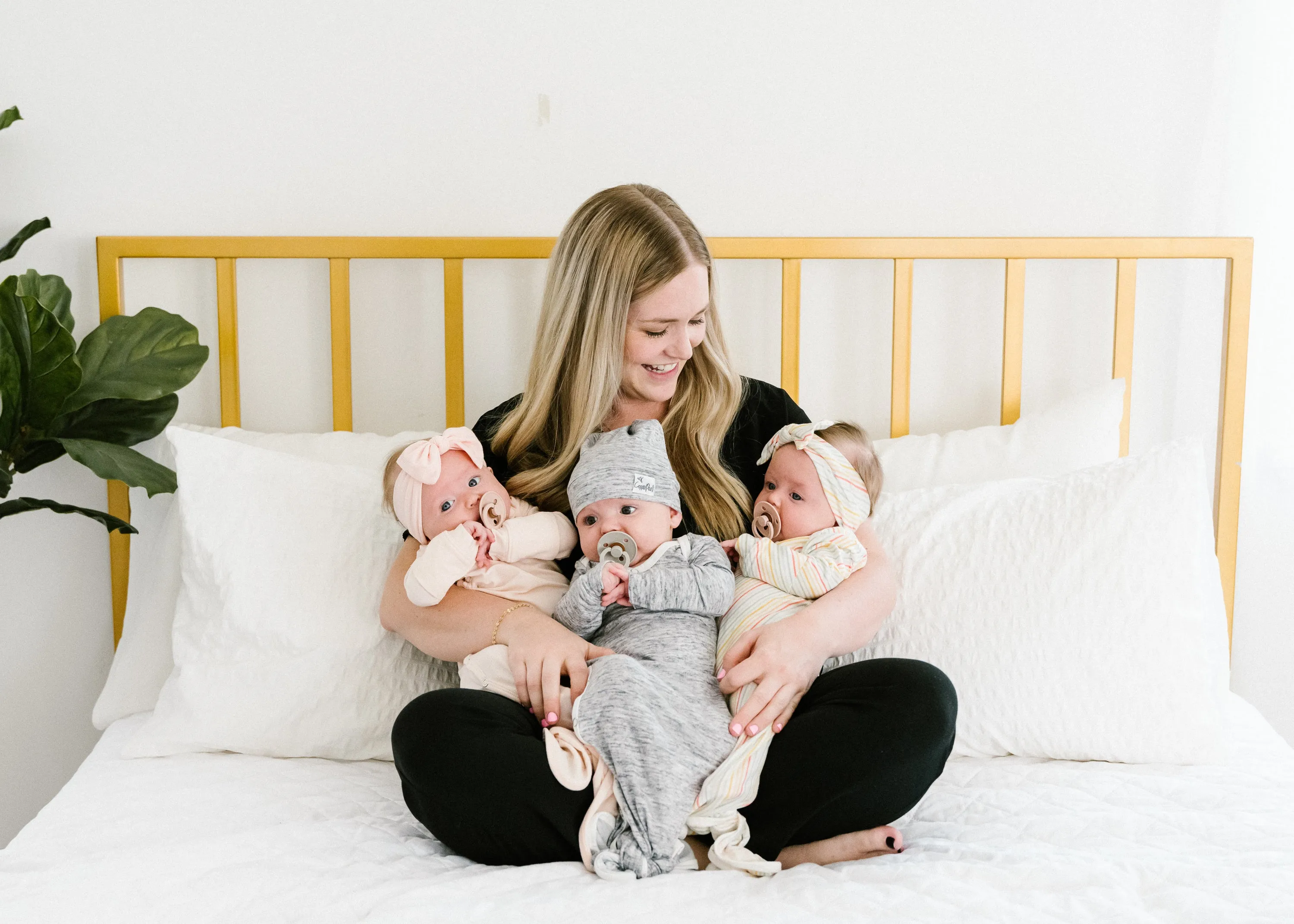 Newborn Knotted Gown - Asher