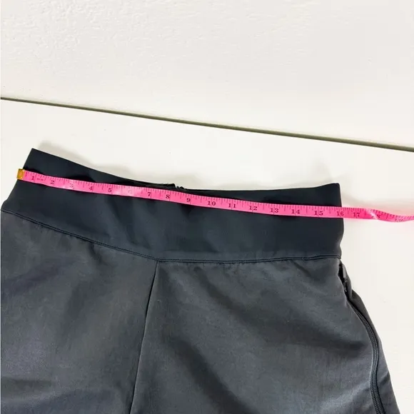 NWT Nike grey and black team tech pack women athletic or sport shorts women’s XL