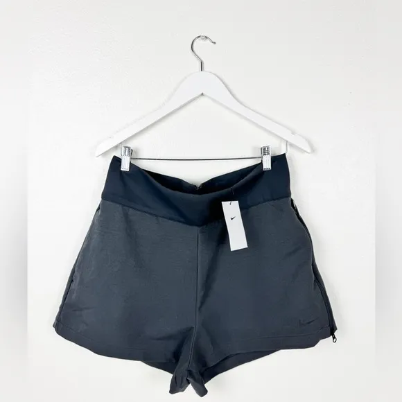 NWT Nike grey and black team tech pack women athletic or sport shorts women’s XL