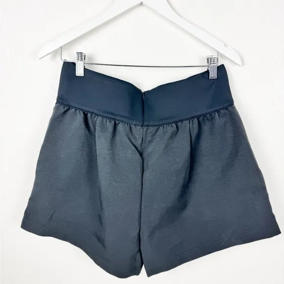NWT Nike grey and black team tech pack women athletic or sport shorts women’s XL