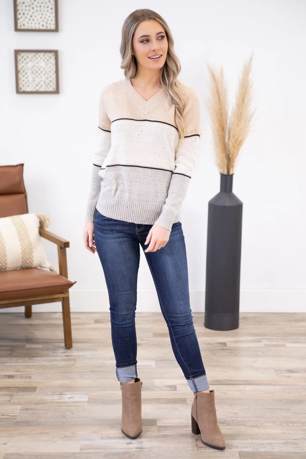 Oatmeal and Ivory Speckled Yarn V-Neck Sweater