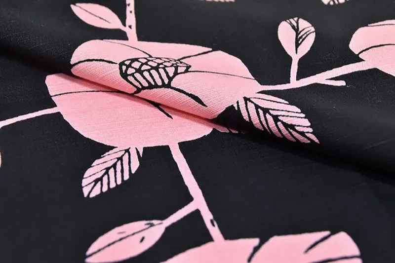 Omotenashi -  Double-Sided Dyeing Tsubaki (Camellia) Black 椿／墨色（すみいろ）50 x 50 cm - Furoshiki (Japanese Wrapping Cloth)
