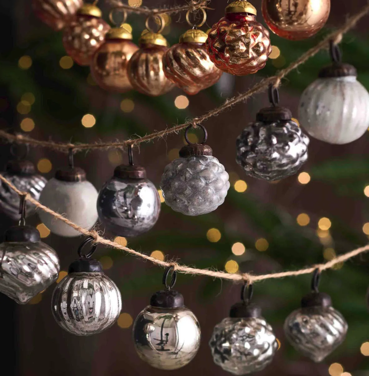 PONTRECINA ORNAMENT GARLAND