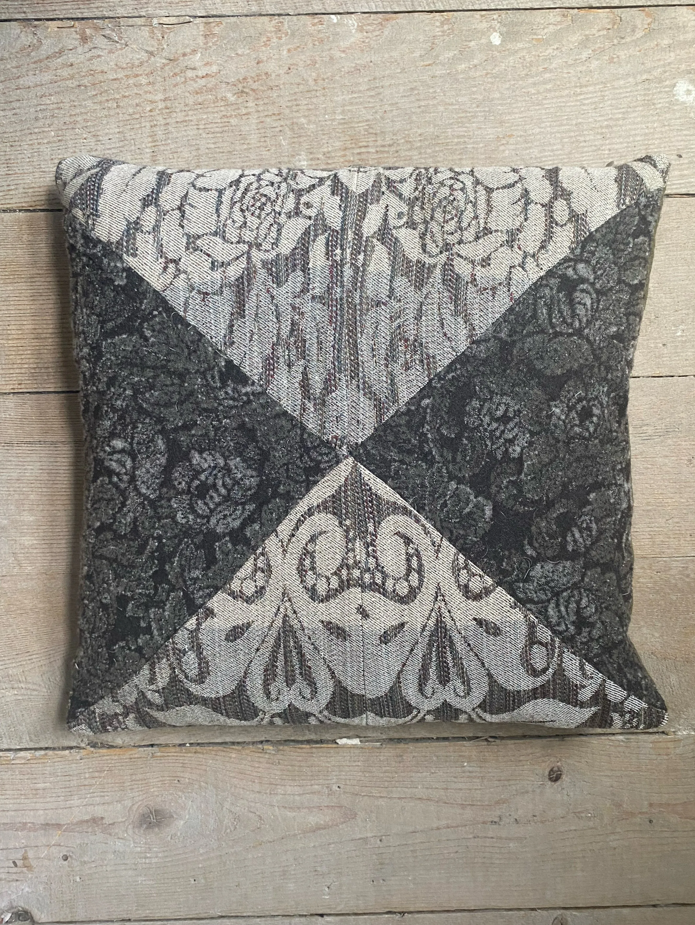 queen of canajoharie pillow #5