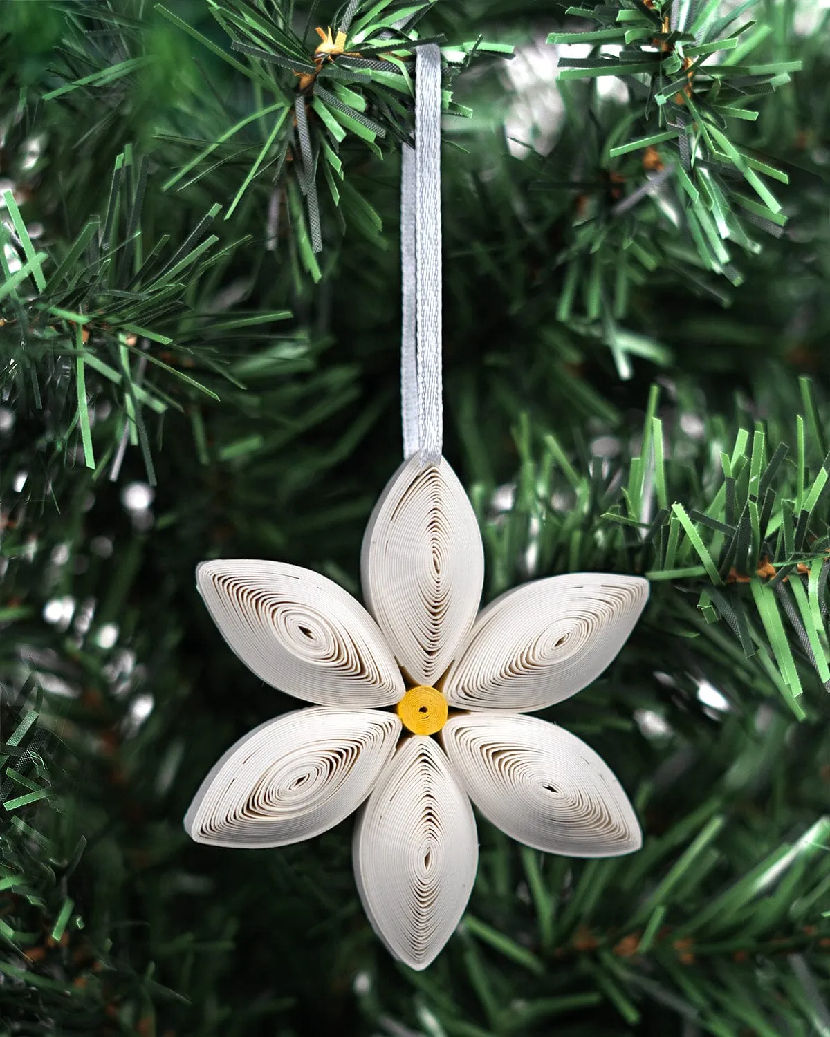 Quilled Poinsettia Ornaments Box Set