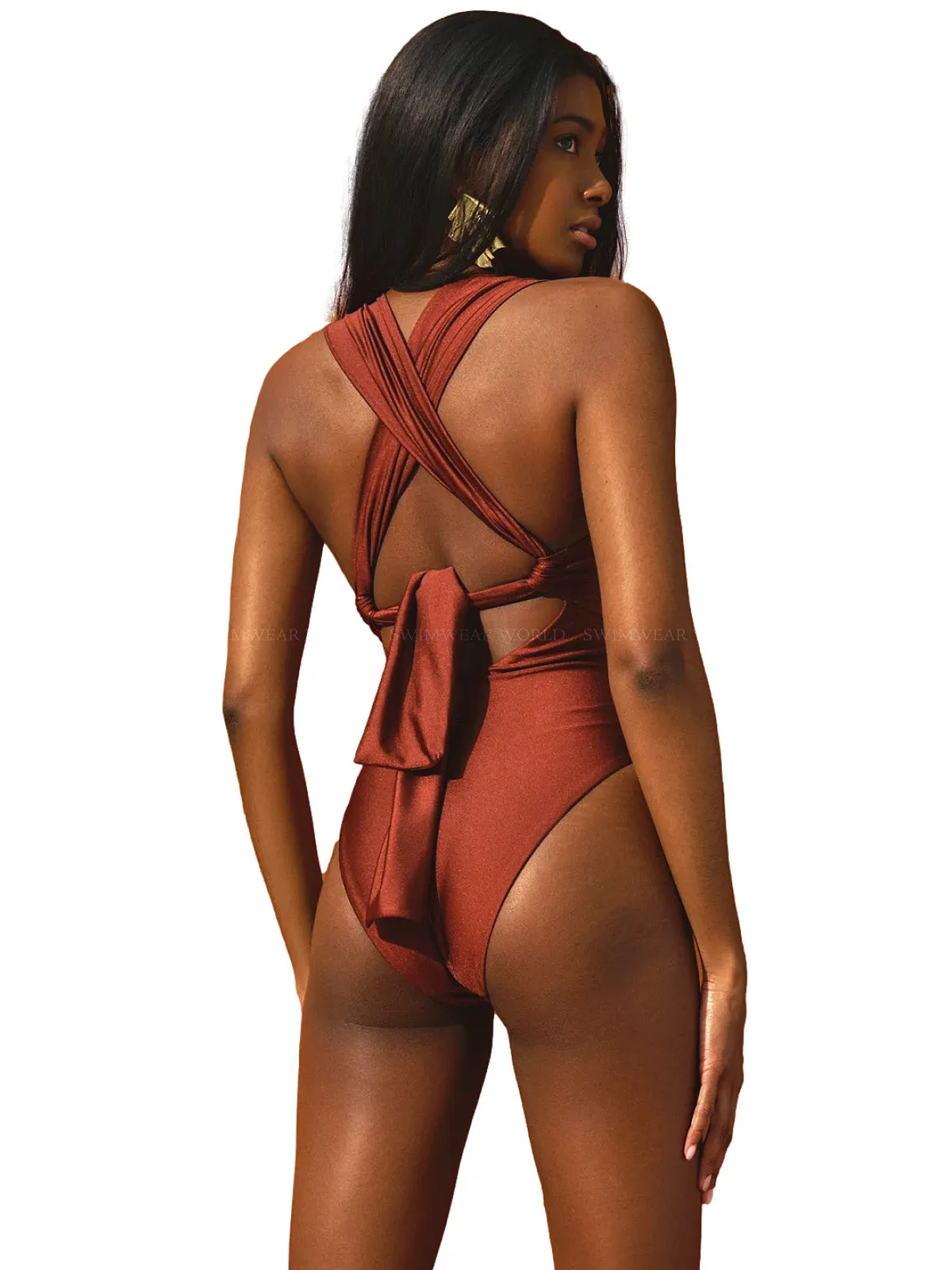 Rora Cut Out One Piece Swimsuit ::RET