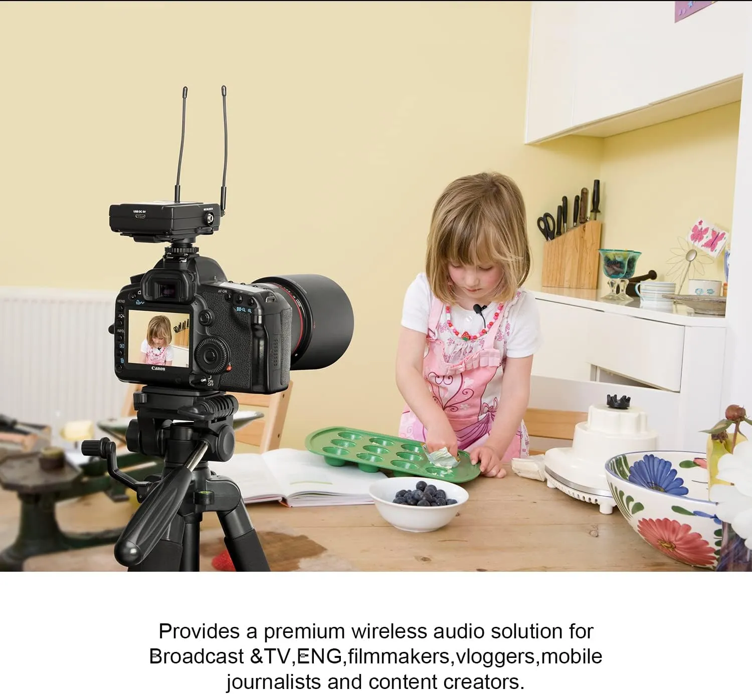 Saramonic UWMIC9SKIT1 Camera-Mount Wireless Omni Lavalier Microphone System (514 to 596 MHz)