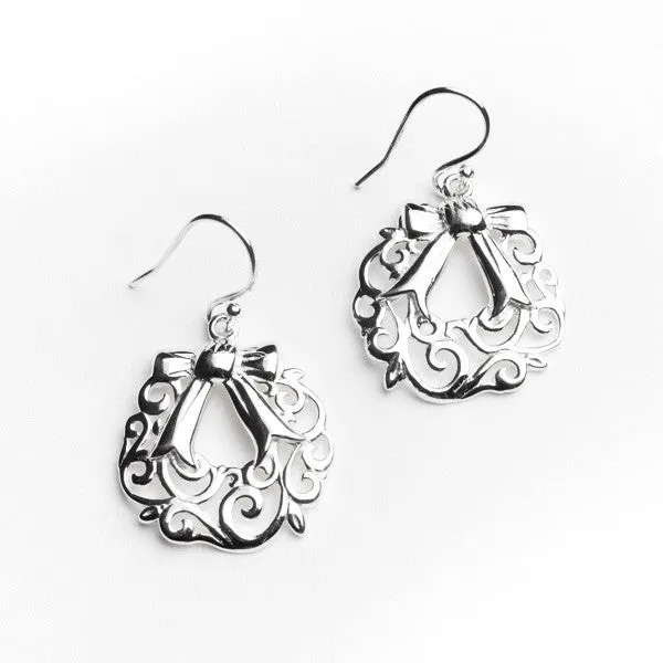 Southern Gates Sterling Silver Holiday Wreath Earrings (92086)