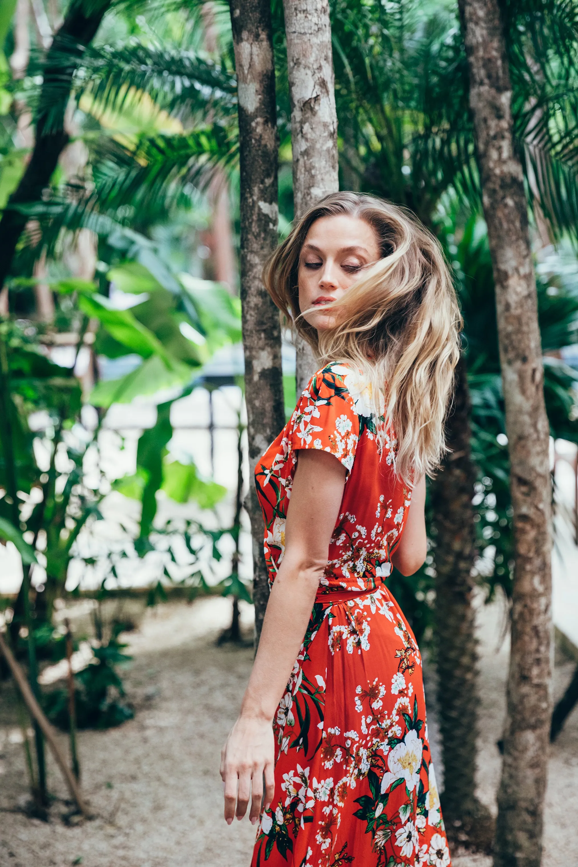 SukiSo Women's Chloe Dress in Red Floral