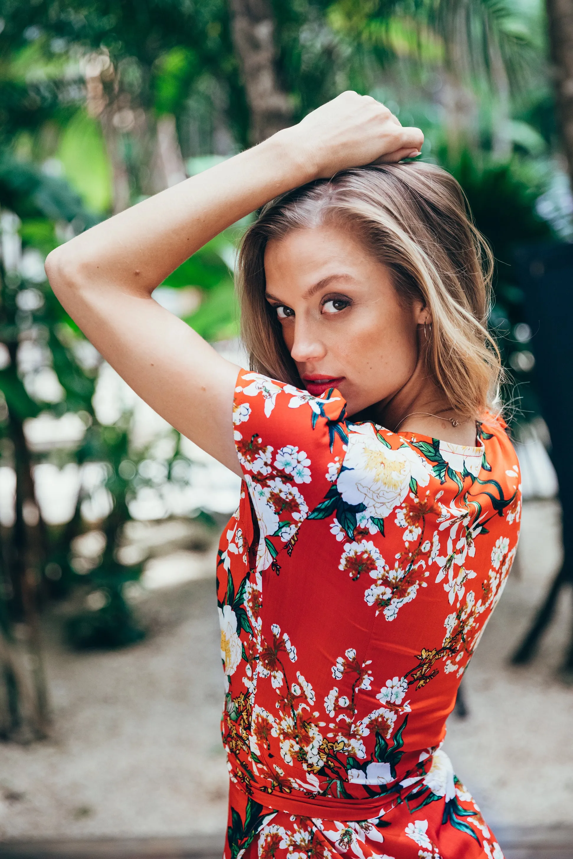 SukiSo Women's Chloe Dress in Red Floral