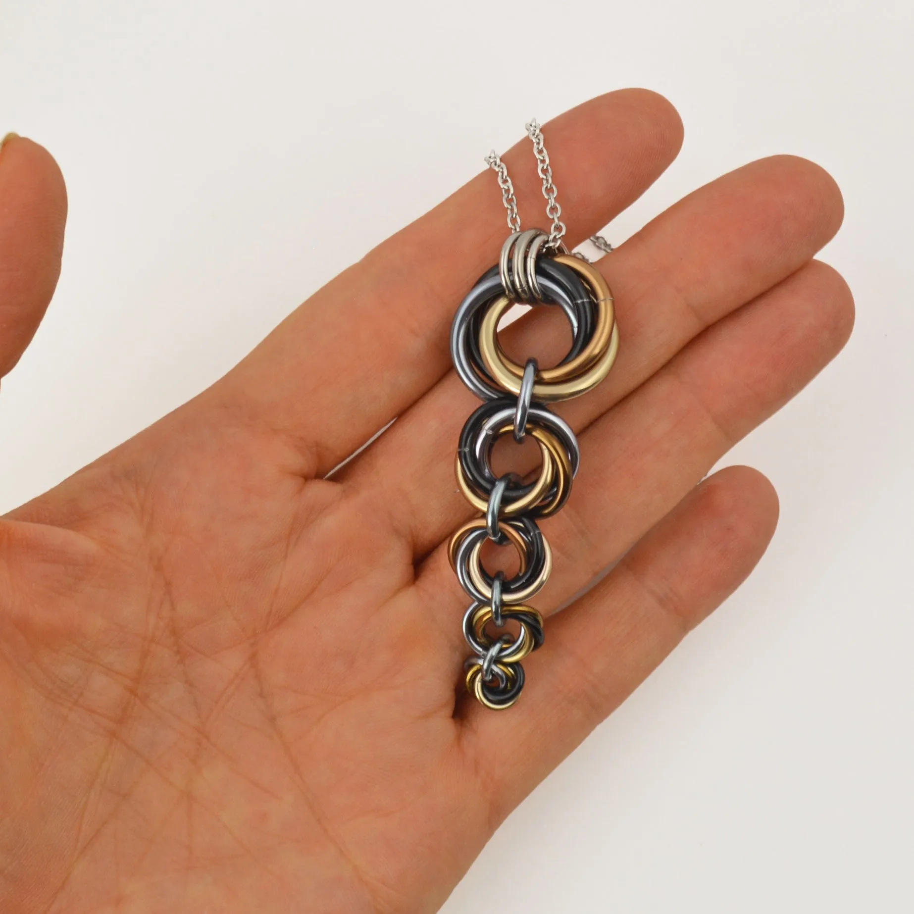 Tapered Swirl Pendant - Dystopia