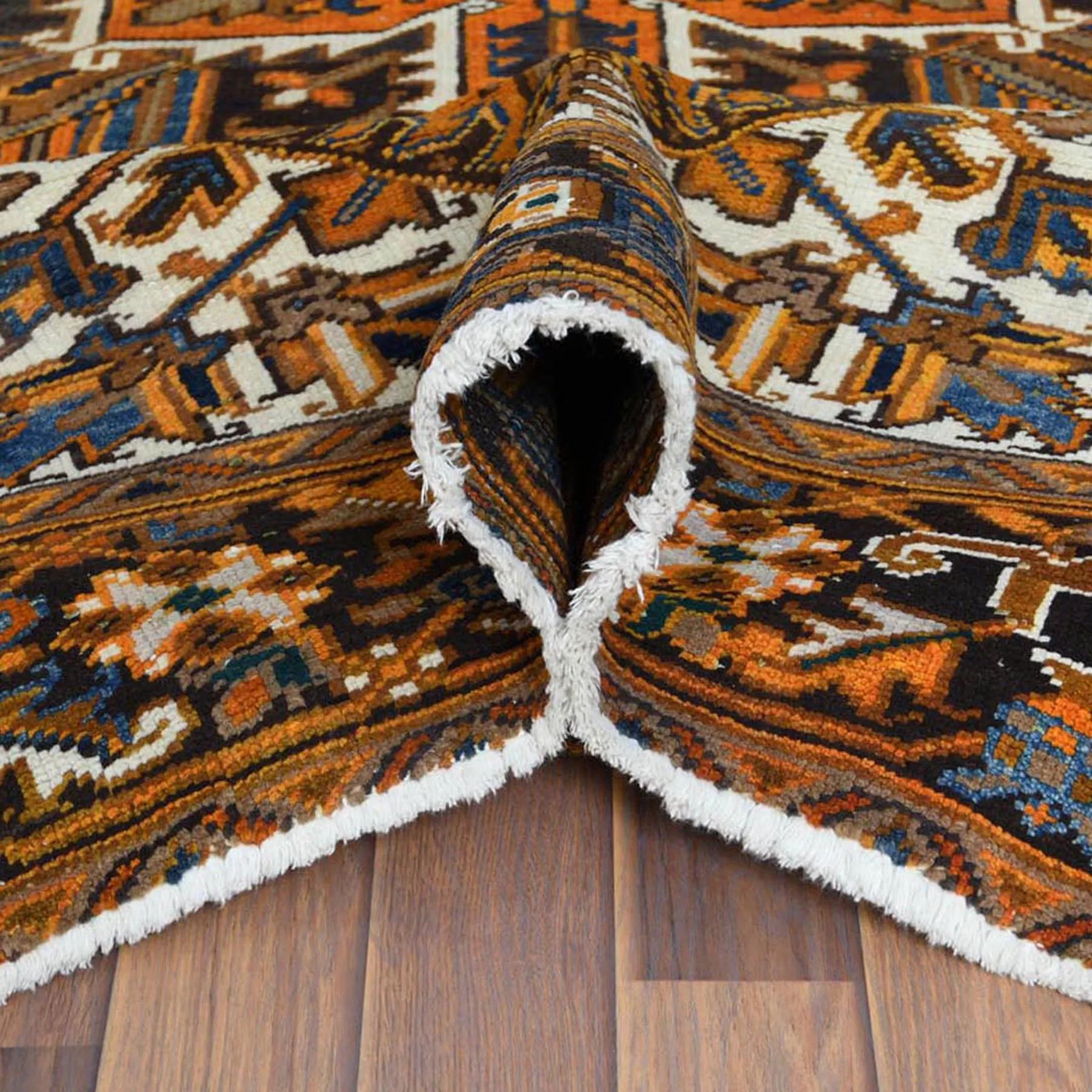 Traditional Hand-Knotted Heriz Handmade Wool Rug (Size 8.0 X 10.6) Cwral-8490