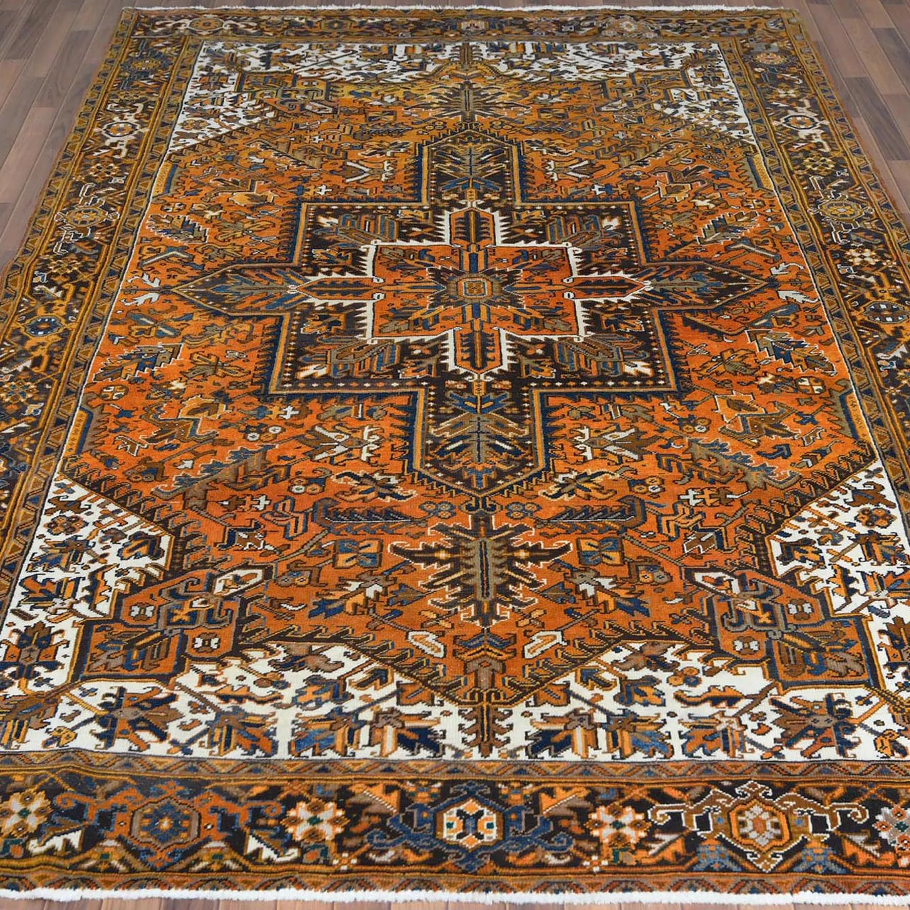 Traditional Hand-Knotted Heriz Handmade Wool Rug (Size 8.0 X 10.6) Cwral-8490