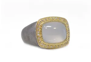 TURKISH CHALCEDONY SIGNET RING