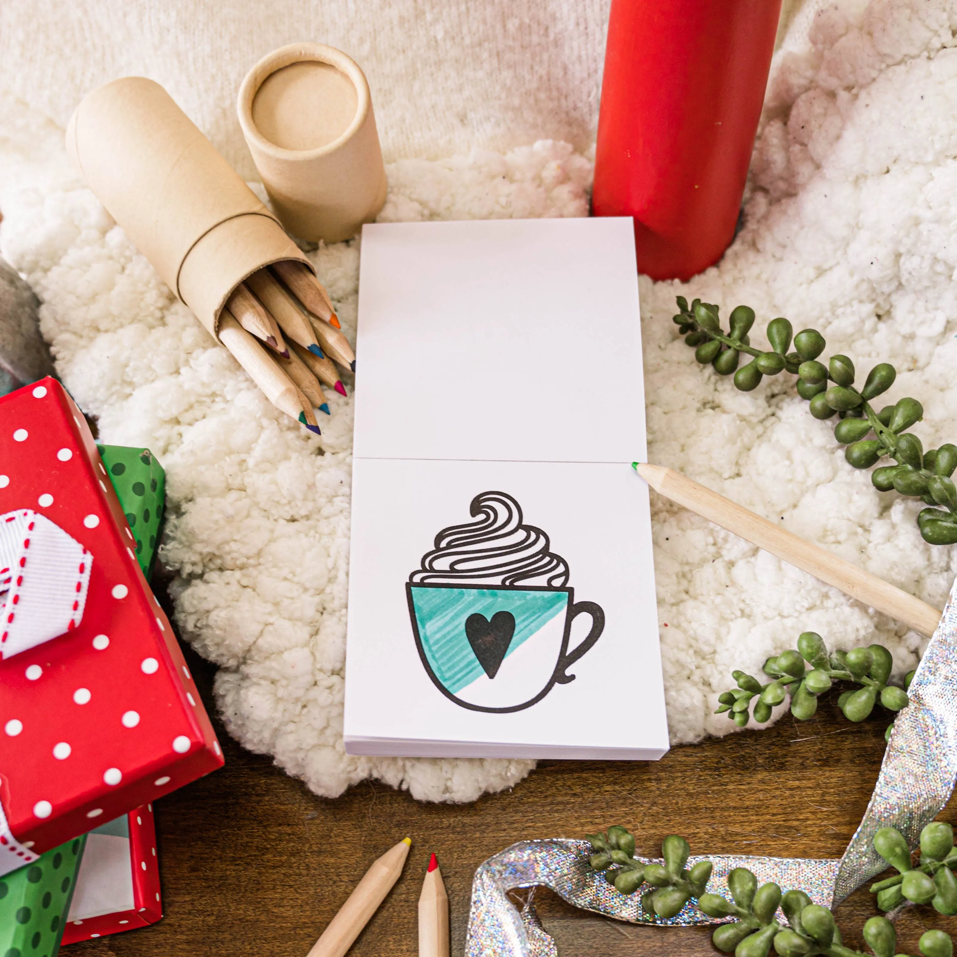 Very Merry Easy Tear Glue Bind Mini Coloring Book