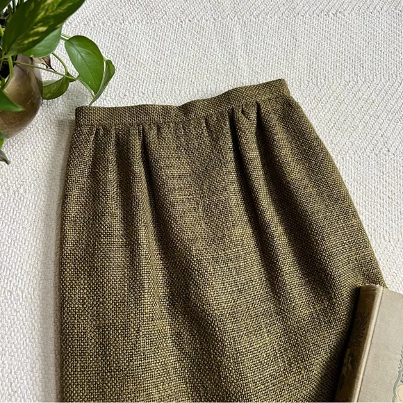 Vintage Christian Aujard Paris Woven Tweed Olive Green Midi Skirt