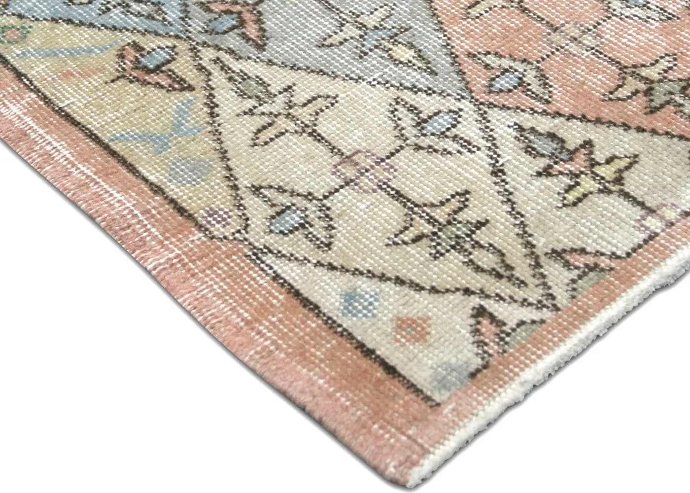 Vintage Turkish Mid-Century-Modern Rug - 3'9" x 7'1"