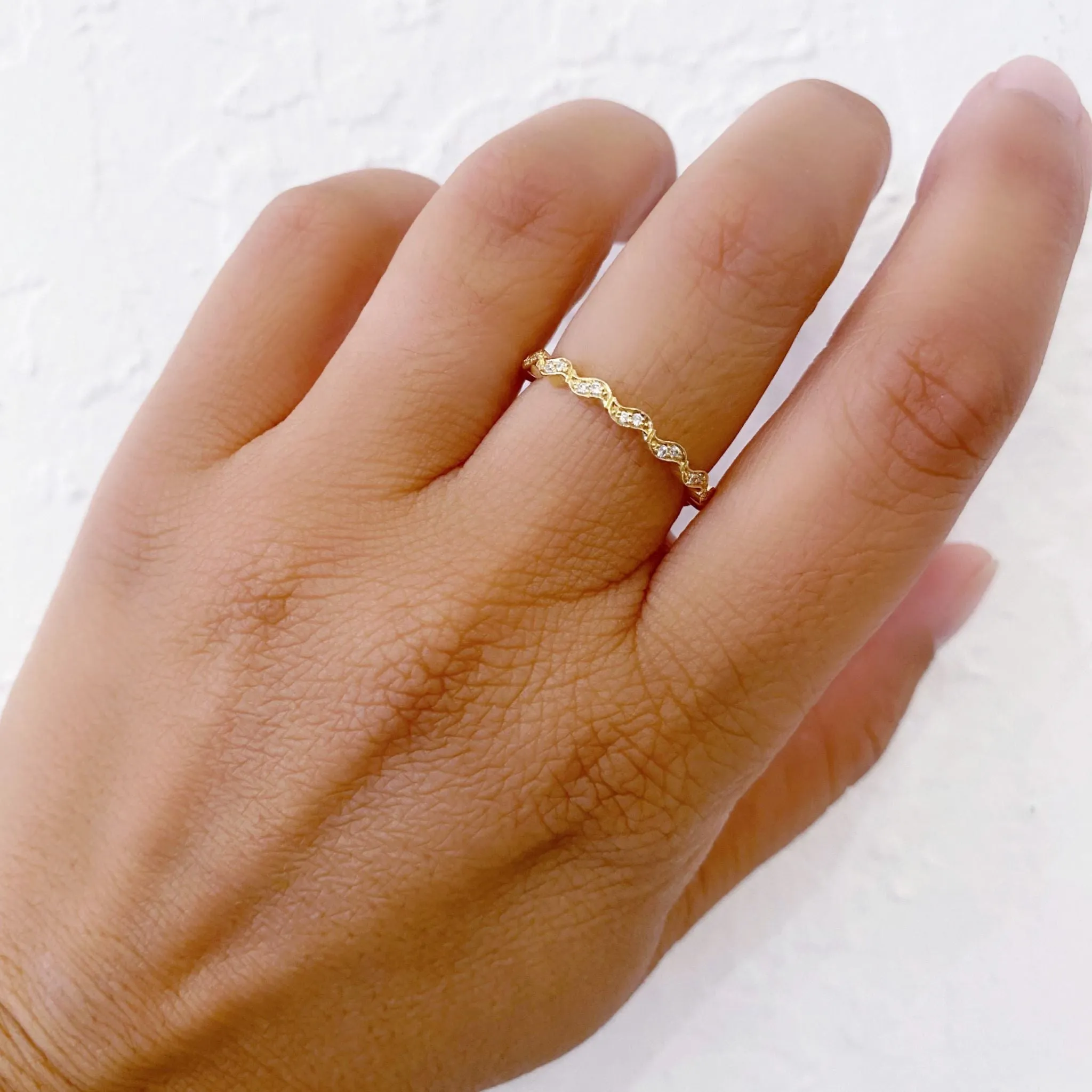 Wave White Diamond Band