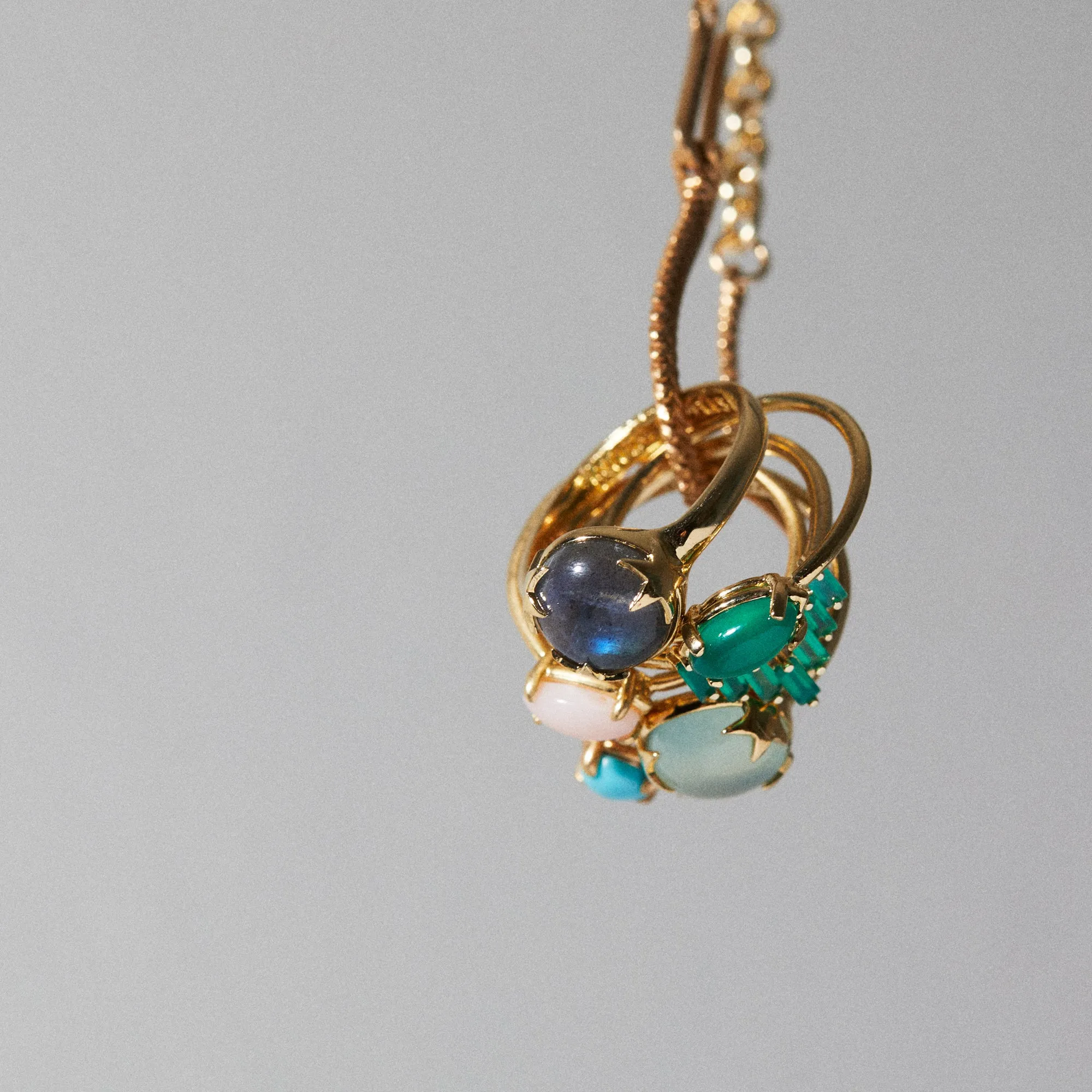 Woven Hook Necklace in Gold