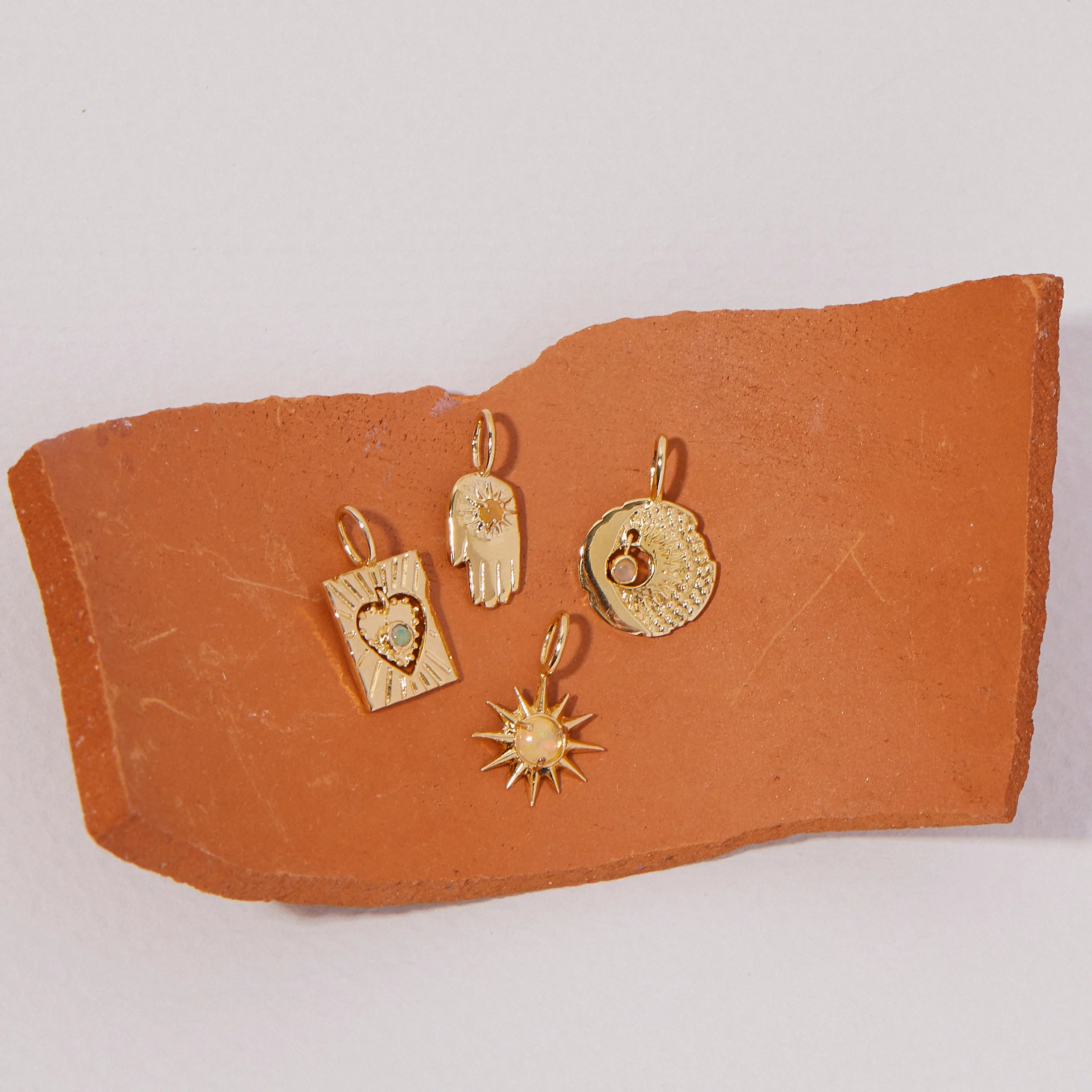 Woven Hook Necklace in Gold