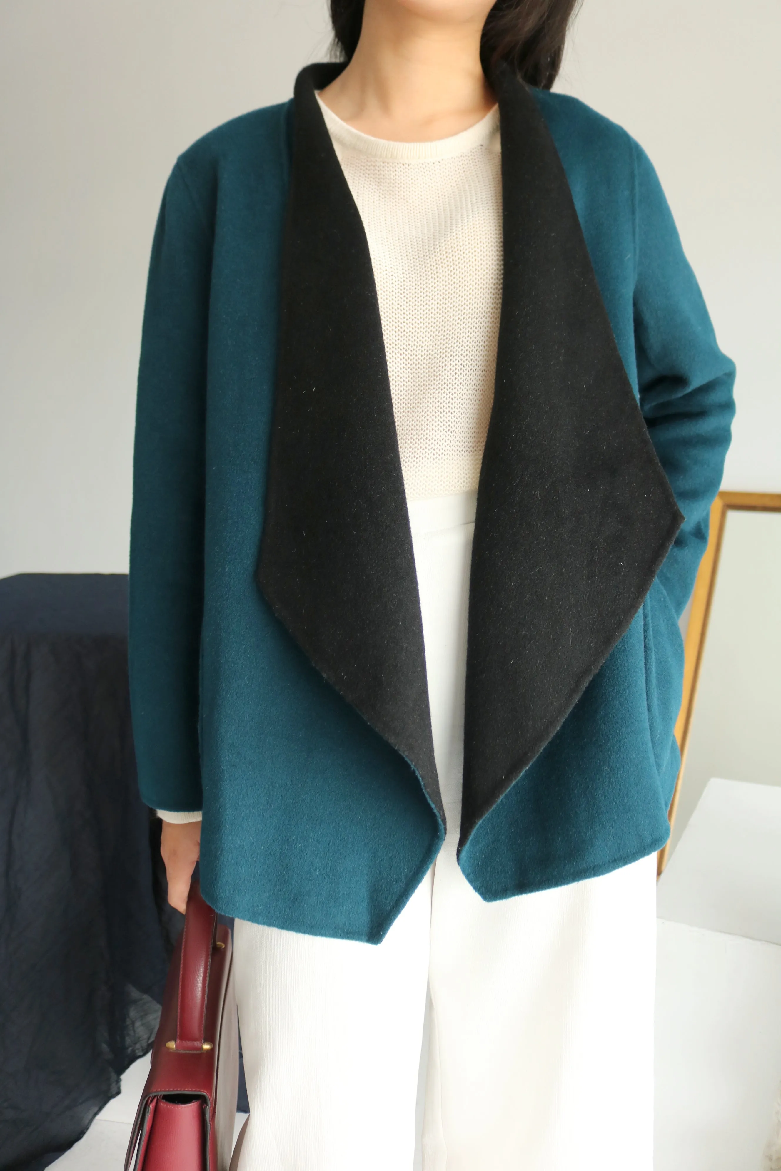 Yves coat-sold out